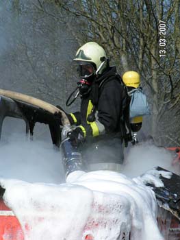 Einsatz Hüttenbrand Fraba Juli 044